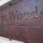 Echt Woods Apartment *
